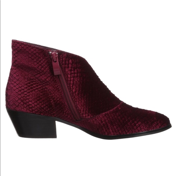Burgundy Textural Velvet V Top Booties - Picture 7 of 10